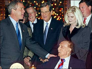 Bush with Sen. Thurmond.jpg