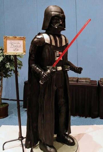 ImageDarthVaderCake082812.jpg