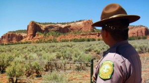 5758_Inside-Navajo-Cops-01_05320299-300x168.jpg